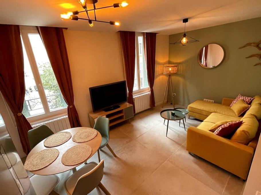Appartement Neuf Au Coeur De Tulon Zewnętrze zdjęcie